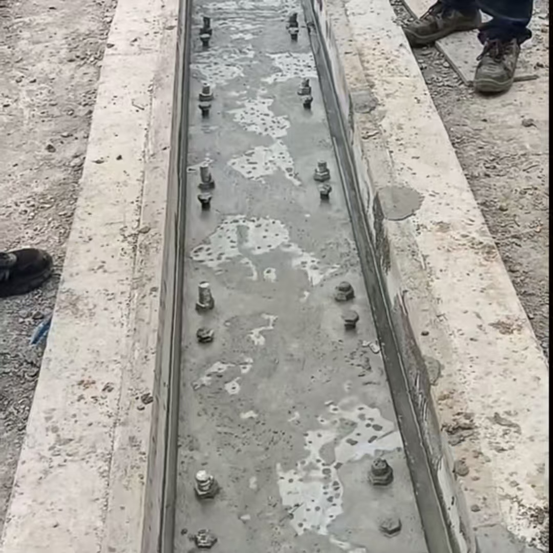 秀峰环氧树脂轨道胶泥是什么？用在哪里？
